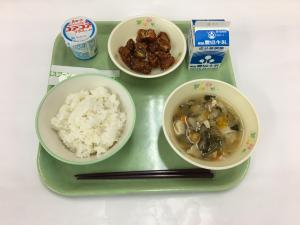 給食写真（４月23日）