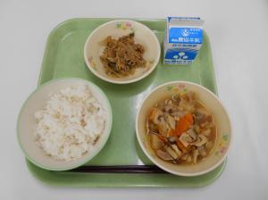 給食写真（５月８日）