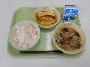 給食写真（10月25日）