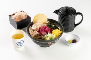 お魚センター（船人めし）